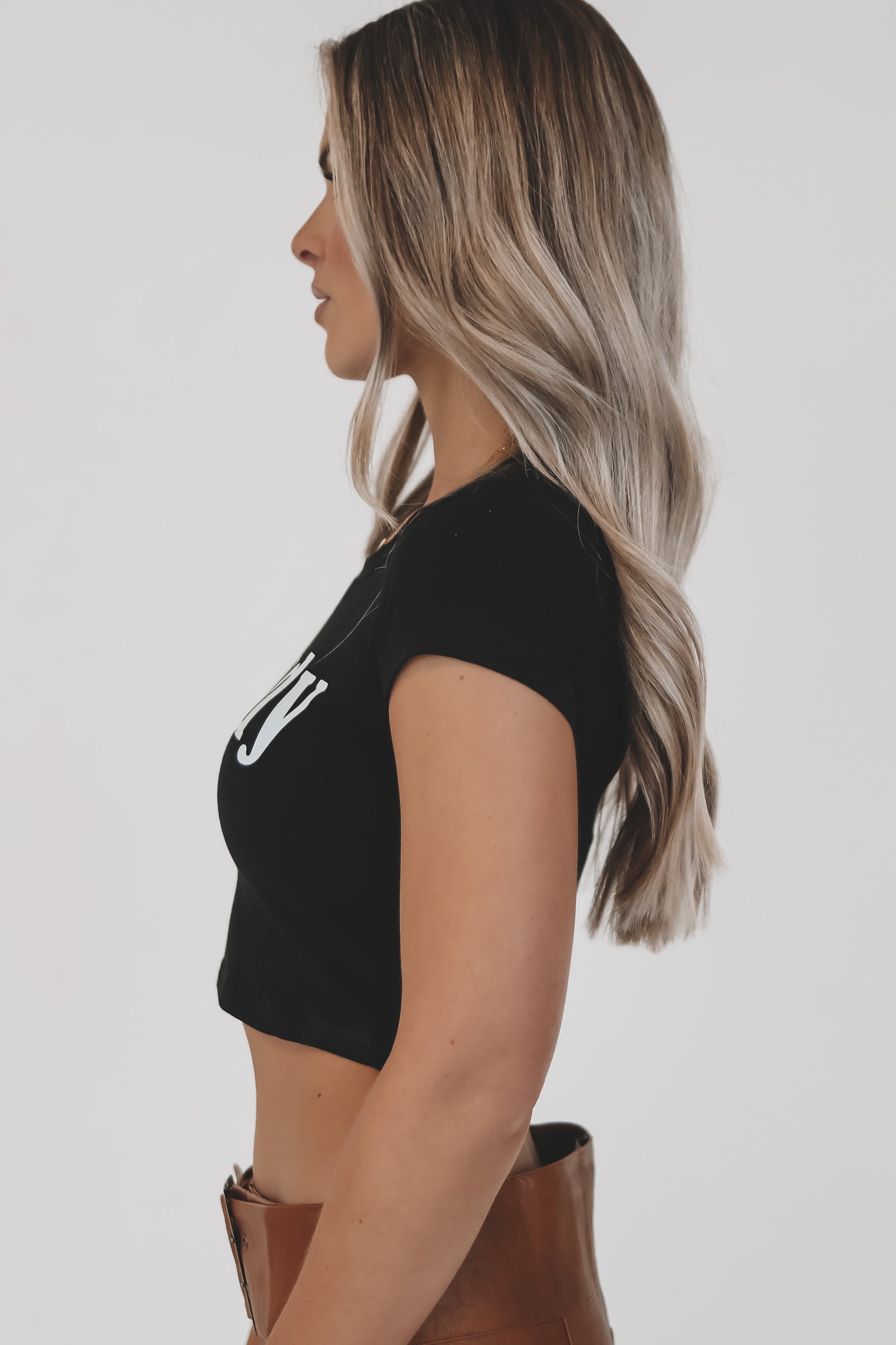 Howdy Graphic Baby Tee Crop