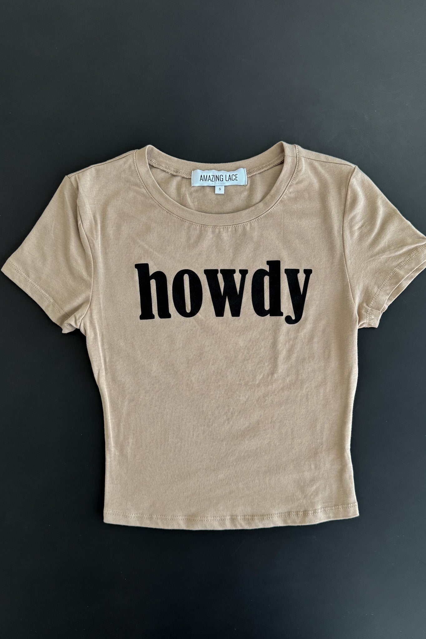 Howdy Graphic Baby Tee Crop